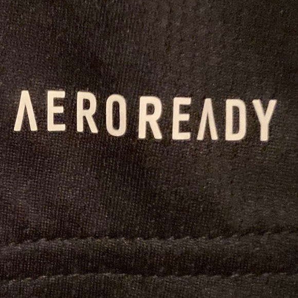 NWT-Adidas Aeroready performance tee - Picture 6 of 6